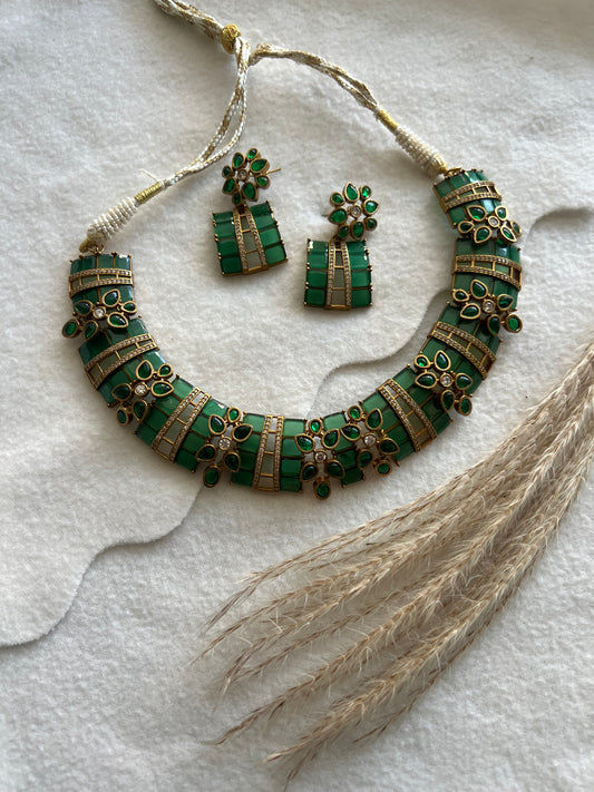 Elegant Green Choker